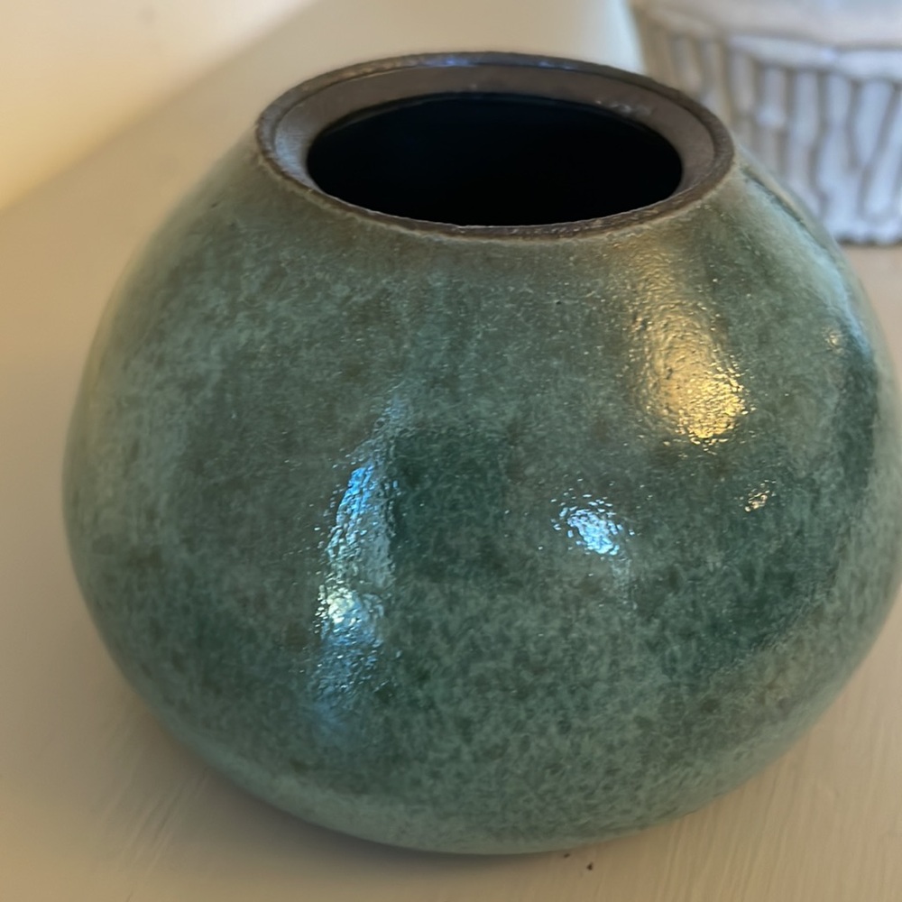 Pottery vases artisan Husk Milk white and celadon green handmade  small - Picture 3 of 11